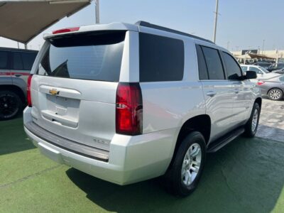 2019 CHEVROLET TAHOE LS 5.3 Litres V8 Petrol Engine Silver Beige SUV GCC Specs