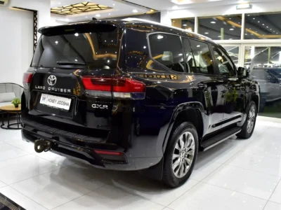 2022 Toyota Land Cruiser GXR 3.5 Litres 6 Cylinders Petrol Engine Black SUV GCC Specs