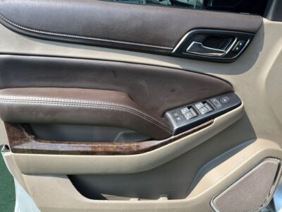 2019 CHEVROLET TAHOE LS 5.3 Litres V8 Petrol Engine Silver Beige SUV GCC Specs