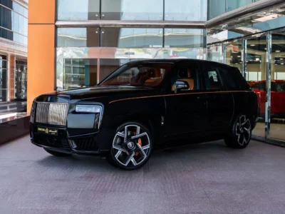 2025 ROLLS ROYCE CULLINAN BLACK BADGE 6.8L 12 Cylinders Petrol Engine Black Orange SUV
