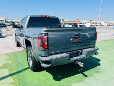 2018 GMC SIERRA DENALI 6.2 Litres V8 Petrol Engine Grey beige Pickup Truck GCC Specs