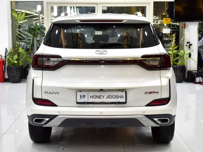 2024 Kaiyi X3 Pro Flagship 4 Cylinders Petrol Engine White Black Crossover GCC Specs