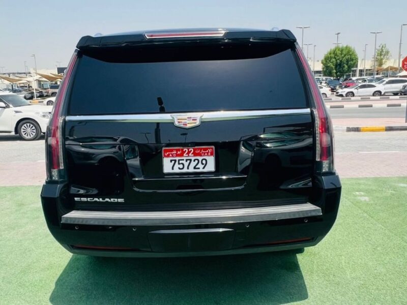 2018 CADILLAC ESCALADE ESV 6.2 Litres V8 Engine Black PREMIUM LUXURY SUV GCC Specs