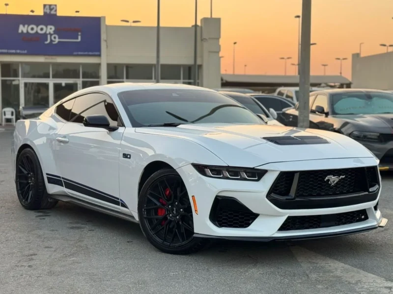 2024 Ford Mustang GT PREMIUM 5.0 Litres V8 Petrol Engine White Black Convertible