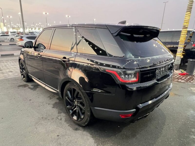 2018 LAND ROVER RANGE ROVER HSE 3.0 Litres V6 Petrol Engine Black Red SUV GCC Specs