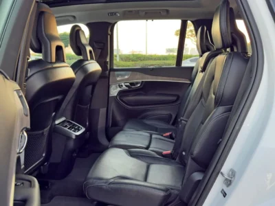 2022 Volvo XC90 B6 MOMENTUM 2.0 Litres 4 Cylinders Petrol Engine White Black SUV GCC