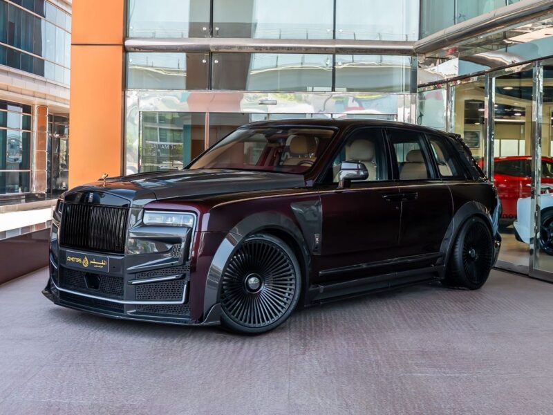 2020 ROLLS ROYCE CULLINAN BLACK BADGE KEYVANY 6.75L 12 Cylinders Red Beige SUV