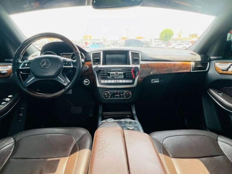 2015 MERCEDES BENZ GL 500 AMG Sport 4.6 Litres V8 Petrol Engine Black Brown SUV Full Options