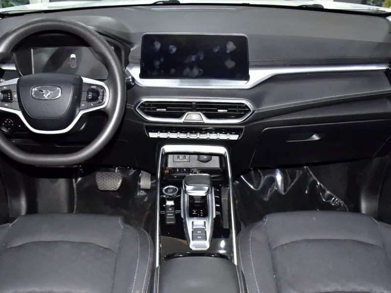 2024 Kaiyi X3 Pro Flagship 4 Cylinders Petrol Engine White Black Crossover GCC Specs