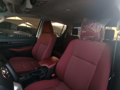2022 Toyota Hilux GL 2.7L Double Cab Utility 4 Cylinders Petrol Engine White Red Pickup GCC