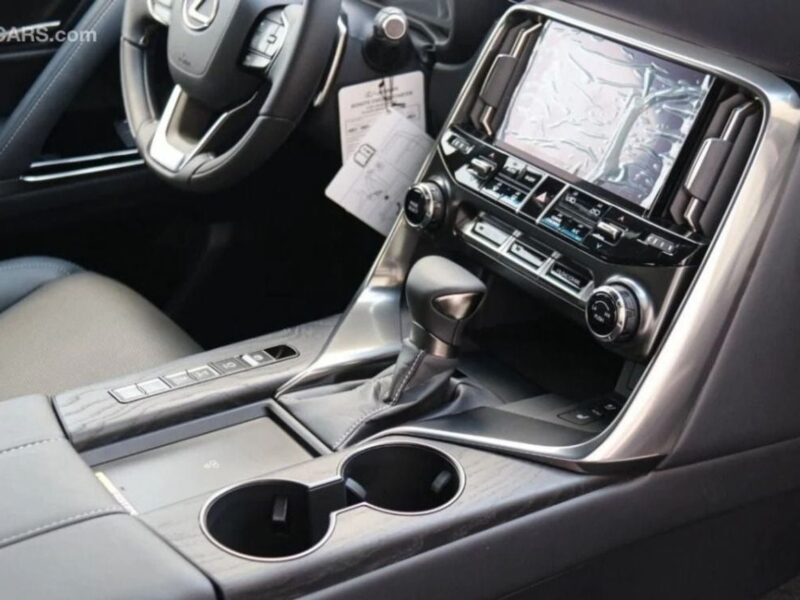 2025 Lexus LX600 Signature 3.5 Litres 6 Cylinders Petrol Engine Black SUV Automatic