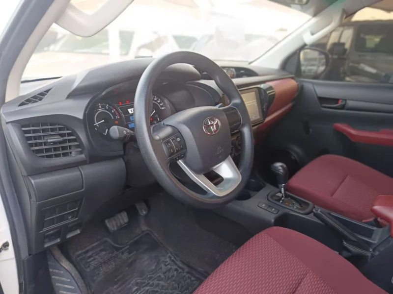 2022 Toyota Hilux GL 2.7L Double Cab Utility 4 Cylinders Petrol Engine White Red Pickup GCC
