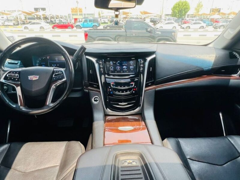 2018 CADILLAC ESCALADE ESV 6.2 Litres V8 Engine Black PREMIUM LUXURY SUV GCC Specs