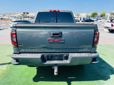 2018 GMC SIERRA DENALI 6.2 Litres V8 Petrol Engine Grey beige Pickup Truck GCC Specs