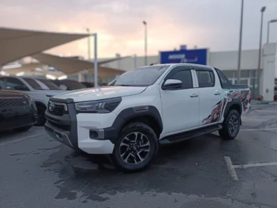 2022 Toyota Hilux Adventure 2.7L 4 Cylinders Petrol Engine White Red Pickup GCC Specs