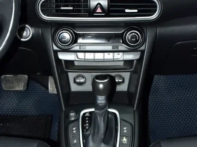 2018 Hyundai Kona GLS 4 Cylinders Petrol Engine Black Crossover Korean Specs Automatic