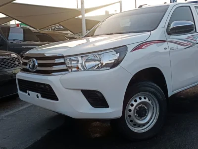 2022 Toyota Hilux GL 2.7L Double Cab Utility 4 Cylinders Petrol Engine White Red Pickup GCC