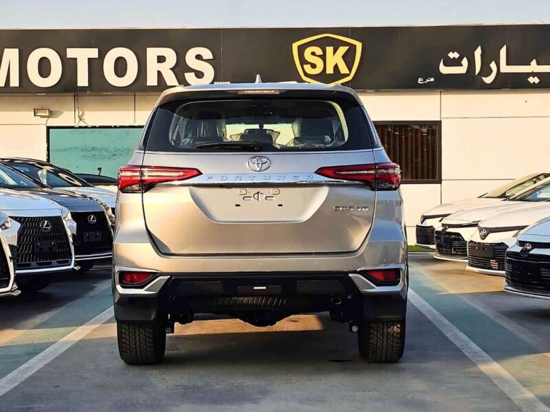 2026 Toyota Fortuner SR5 ADVENTURE 4.0L V6 PETROL Engine Silver Black SUV GCC