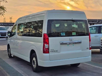 2026 Toyota Hiace HIGHROOF GL 13 SEATS WITH LEATHER 2.8L V4 DIESEL White Beige Van