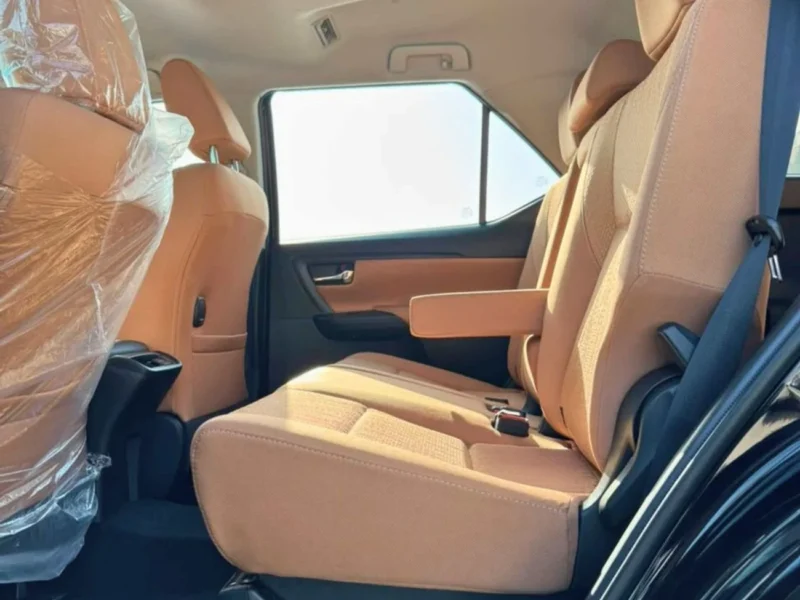 2026 Toyota Fortuner SR5 MID OPTION 2.7L PETROL V4 AT Black Brown SUV GCC Specs