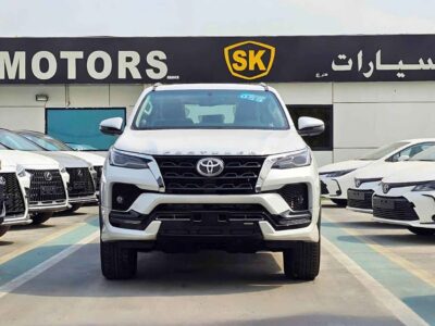 2026 Toyota Fortuner SR5 ADVENTURE 4.0L V6 PETROL Engine White Black SUV GCC
