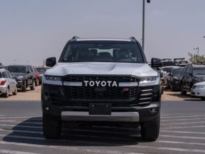2026 Toyota Land Cruiser 300 GR-Sport 3.5L V6 Twin-Turbo Petrol Engine Black Red SUV