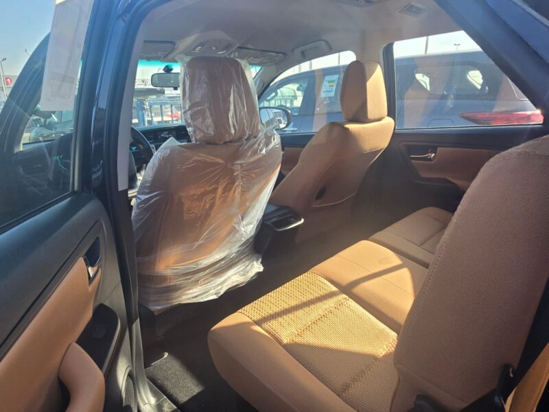 2026 Toyota Fortuner 2.7 Litres 4-Cylinder Petrol Engine Dark Grey Brown SUV GCC Specs