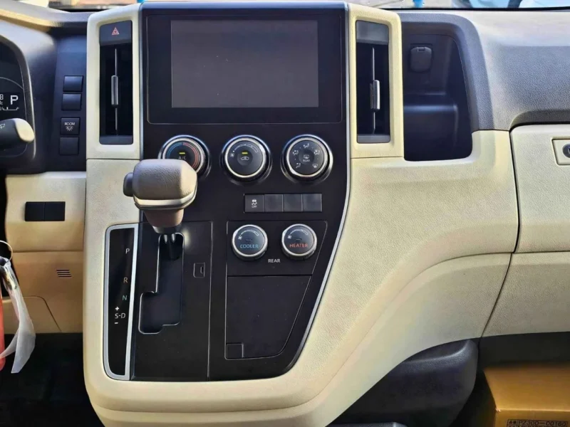 2026 Toyota Hiace HIGHROOF GL 3.5L V6 AT HIGH OPTION 13 SEATER White Beige Van