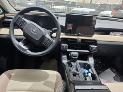 2026 Toyota RAV 4 2.5 Litres 4 Cylinders Hybrid Engine White Beige SUV GCC Specifications