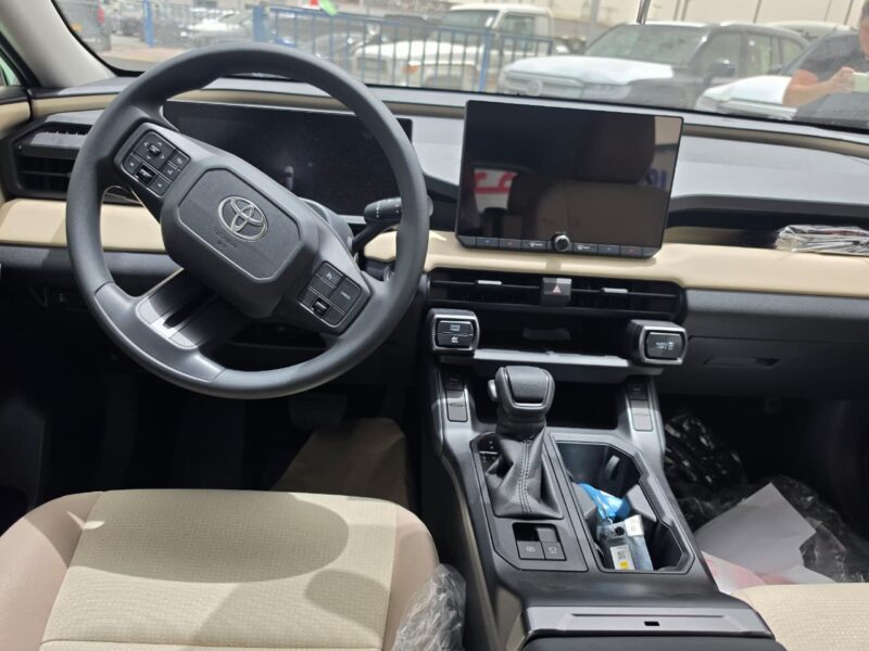 2026 Toyota RAV 4 2.5 Litres 4 Cylinders Hybrid Engine White Beige SUV GCC Specifications
