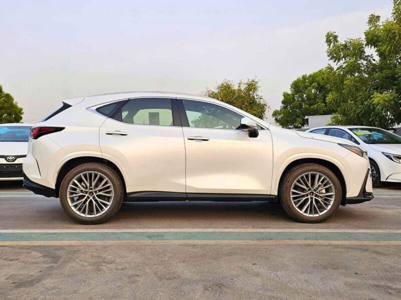 2026 Lexus NX350 ELITE OM 2.4L 4 Cylinders PETROL Engine White Maroon SUV GCC