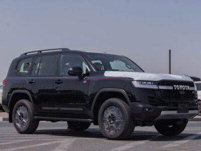 2026 Toyota Land Cruiser 300 GR-Sport 3.5L V6 Twin-Turbo Petrol Engine Black Red SUV