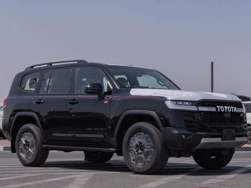 2026 Toyota Land Cruiser 300 GR-Sport 3.5L V6 Twin-Turbo Petrol Engine Black Red SUV