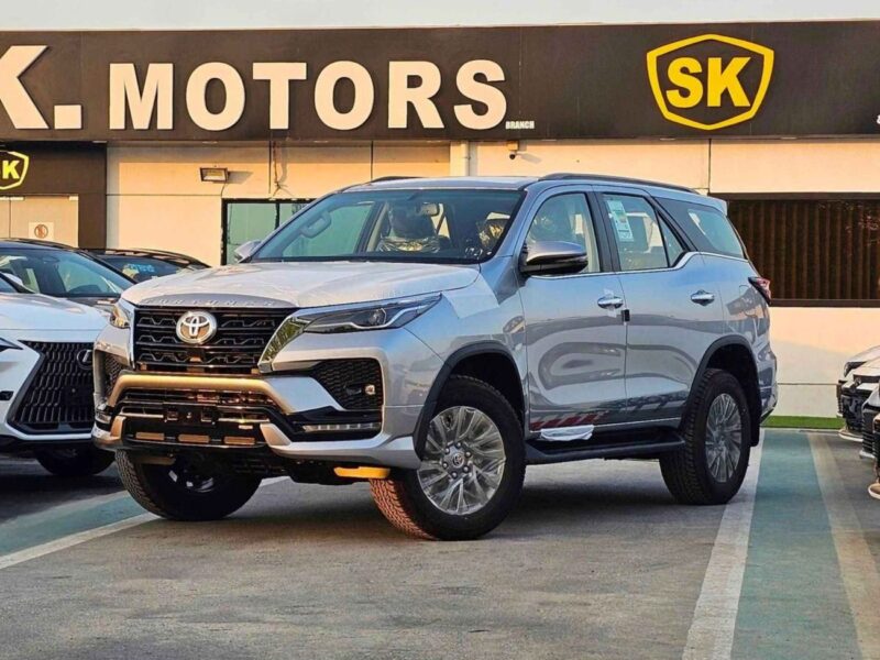 2026 Toyota Fortuner SR5 ADVENTURE 4.0L V6 PETROL Engine Silver Black SUV GCC