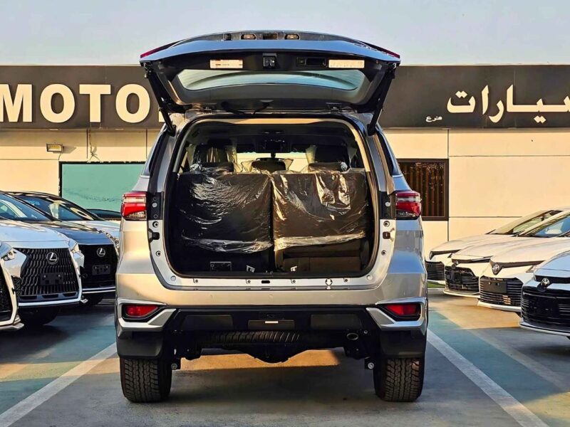 2026 Toyota Fortuner SR5 ADVENTURE 4.0L V6 PETROL Engine Silver Black SUV GCC