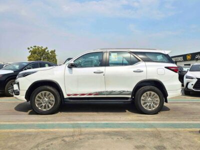 2026 Toyota Fortuner SR5 ADVENTURE 4.0L V6 PETROL Engine White Black SUV GCC
