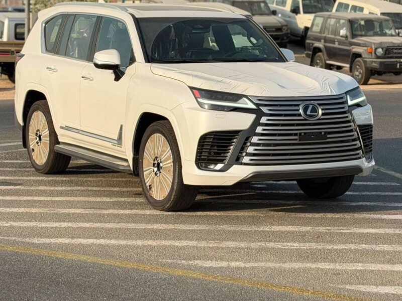 2026 Lexus LX600 SIGNATURE 3.5L Turbo 6 Cylinders Petrol Engine White Red SUV GCC