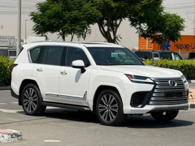 2026 Lexus LX600 SIGNATURE 3.5L 6 Cylinders Petrol Engine White Red SUV 25 SPEAKERS