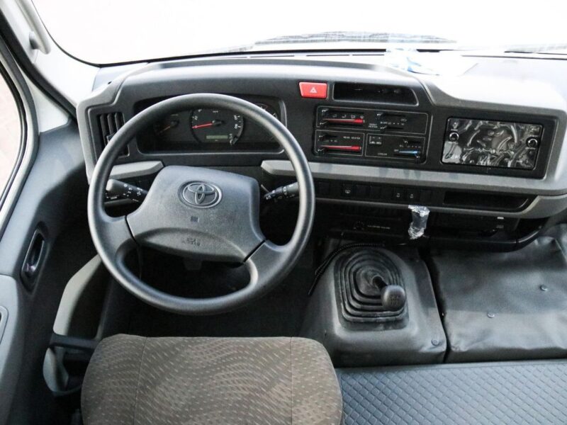 2026 Toyota Coaster 4.2 Litres 6-Cylinder Diesel Engine White Brown Bus GCC Specs
