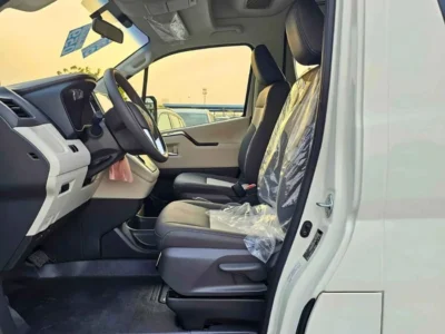 2026 Toyota Hiace HIGHROOF GL 3.5L V6 AT HIGH OPTION 13 SEATER White Beige Van