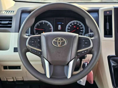 2026 Toyota Hiace HIGHROOF GL 13 SEATS WITH LEATHER 2.8L V4 DIESEL White Beige Van