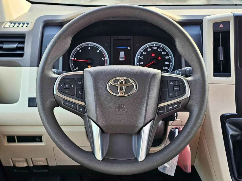 2026 Toyota Hiace HIGHROOF GL 13 SEATS WITH LEATHER 2.8L V4 DIESEL White Beige Van