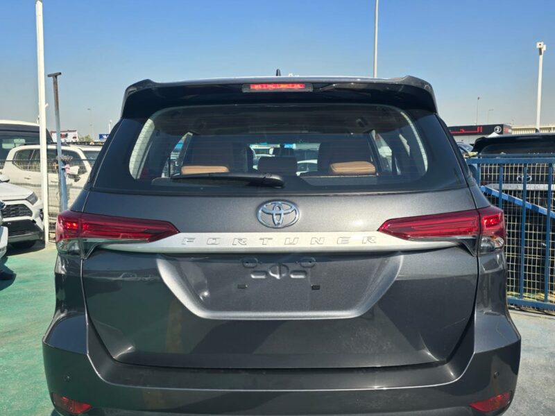 2026 Toyota Fortuner 2.7 Litres 4-Cylinder Petrol Engine Dark Grey Brown SUV GCC Specs