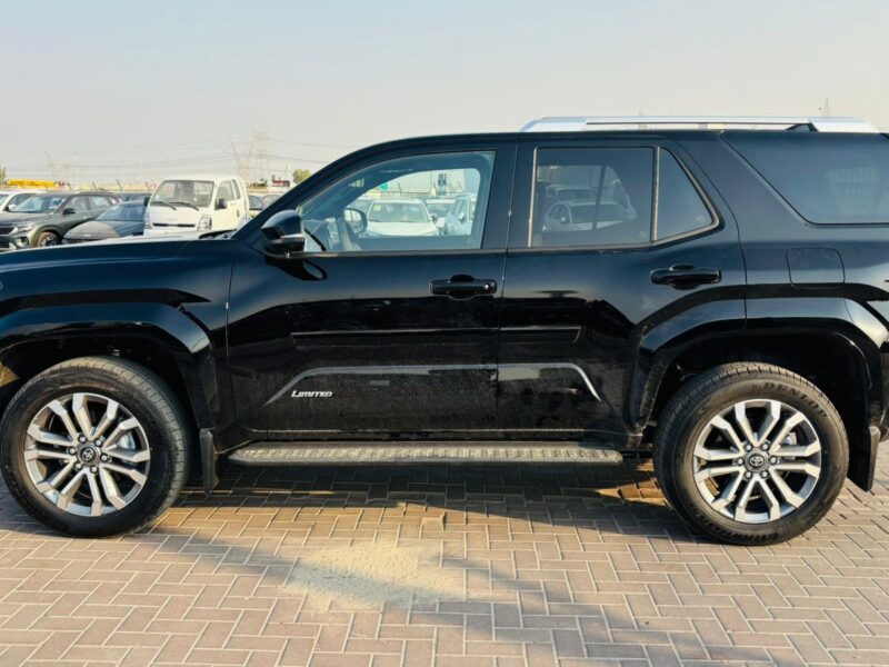 2026 Toyota 4Runner i-FORCE 2.4L turbocharged 4-cylinder Engine Black Tan SUV GCC Specs