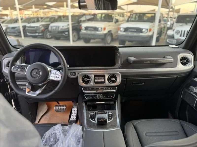 2023 Mercedes-Benz G 500 G Class 3.0 Litres 6 Cylinders Petrol Engine Black SUV