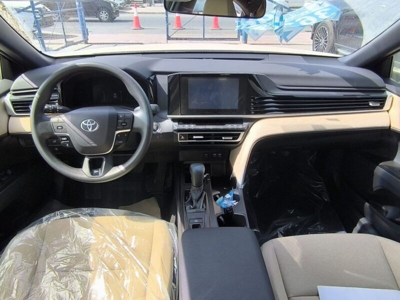 2025 Toyota Camry E 2.5 Liters 4 Cylinders petrol Engine White Beige Sedan Automatic