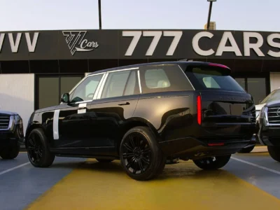 2026 Land Rover Range Rover Autobiography P530 4.4LTwin-Turbo V8 Black White SUV