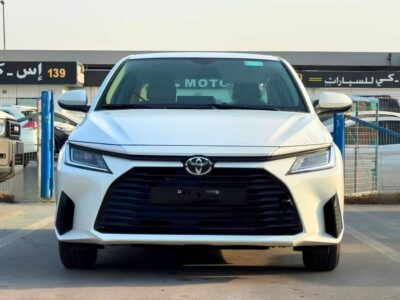 2026 Toyota Yaris E STANDRAD OPTION 1.5L PETROL V4 White Beige Sedan GCC Specs
