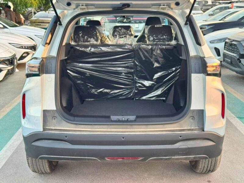 2026 Chery Tiggo 4 Pro COMFORT 1.5L PETROL V4 Engine Silver Black SUV GCC Specs