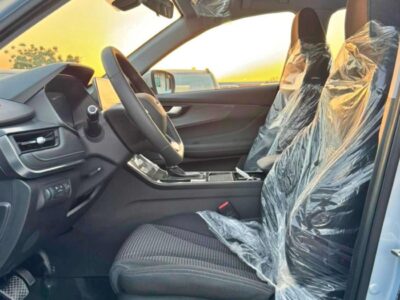 2026 Chery Tiggo 4 Pro COMFORT 1.5L PETROL V4 Engine Silver Black SUV GCC Specs
